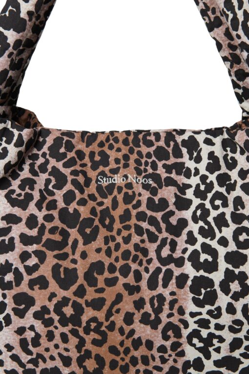Studio Noos - Hazel Leopard Soft Cotton Mom Bag – Bild 4