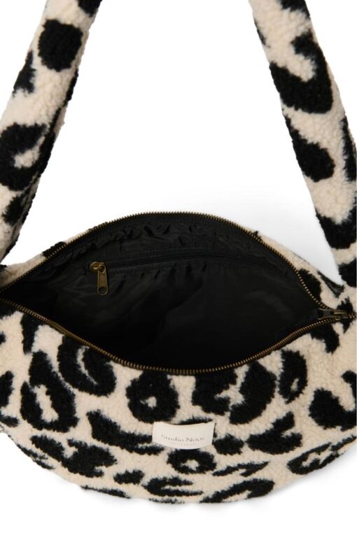 Studio Noos - Holy Cow Teddy Mini Crossbody Bag – Bild 5