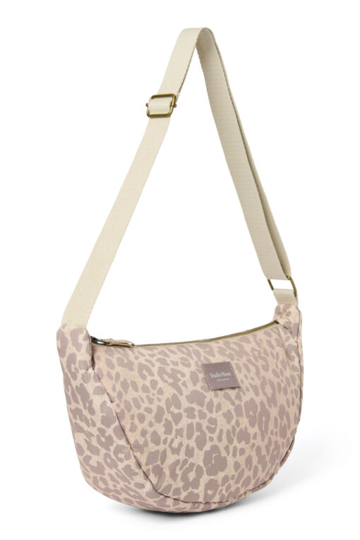 Studio Noos - Puffy Adult Fanny Pack Beige Leopard – Bild 2