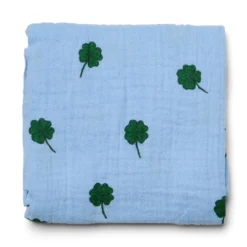 Alternative view of Studio Noos - hellblauem Kleeblatt Swaddle