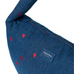 Studio Noos - Denim Cross Body Bag Dark Blue Red Hearts – Bild 4
